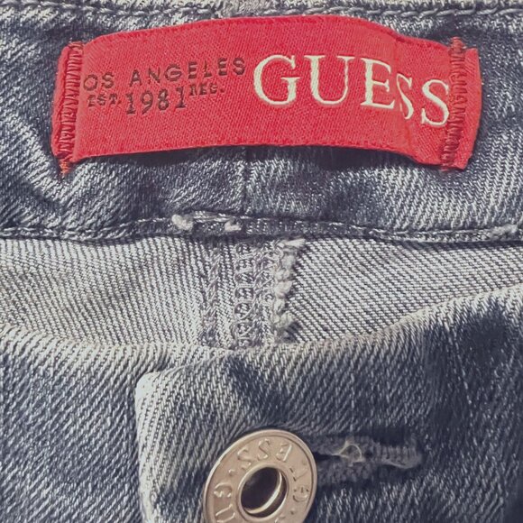 Guess-Los Angeles Women's Sz.28 Distressed Frayed Bottom Kick Crop Jeans-Vintage - Picture 13 of 16